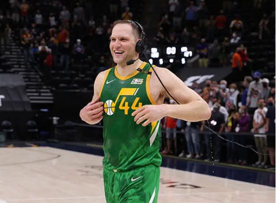 九游PC版-欧超杯赛程吃紧；波特兰开拓者关键时刻伤情更新；气氛紧张；纪律约束更严格的简单介绍