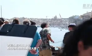 AC米兰训练开放日，今夜手感冰凉引欢呼，中超在即，赛程密集仍需轮换(ac米兰训练基地)